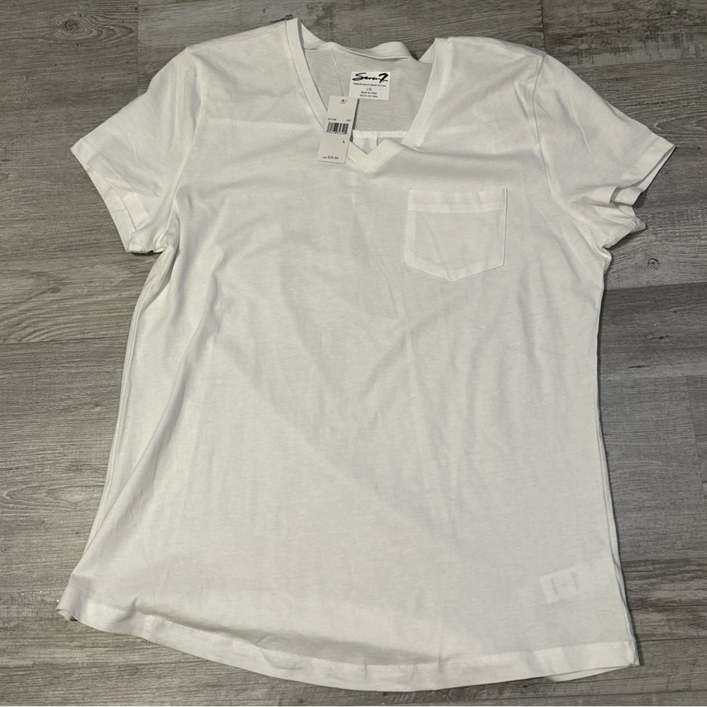 7 FOR ALL MANKIND WOMENS V Neck T Shirt, Large  , Front Pocket,  , NWT